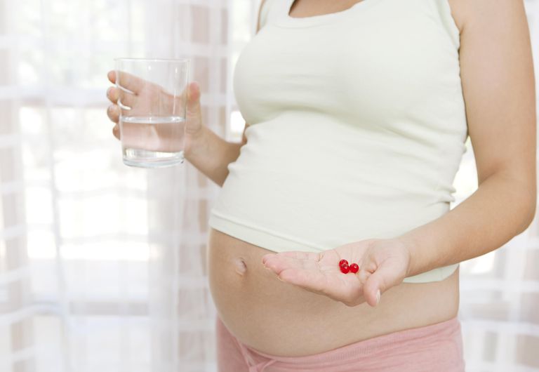 accouchement prématuré, pendant grossesse, femmes atteintes, poids naissance