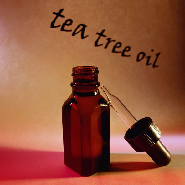 huile arbre, huile théier, peroxyde benzoyle, contre acné, traitements naturels