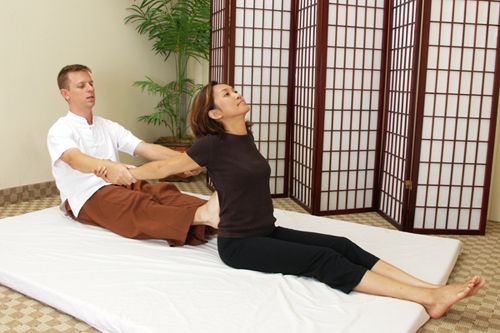 pose massage, massage thaïlandais, massage thaï, pose massage thaï