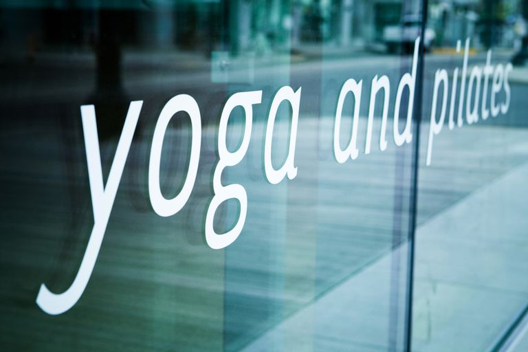 cours yoga, trouver cours, trouver cours yoga, yoga Ashtanga, chez vous, conçus pour