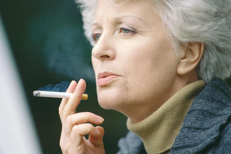 cancer poumon, pour patients, moins cigarettes, santé femmes