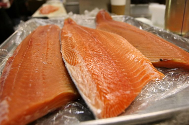 acides gras, acides gras oméga-3, gras oméga-3, peut être, saumon sauvage, poissons élevage
