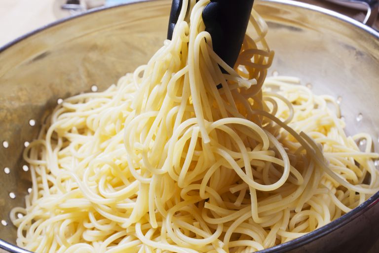 spaghettis sont, vous suivez régime, grains entiers, pour vous, suivez régime, vous suivez