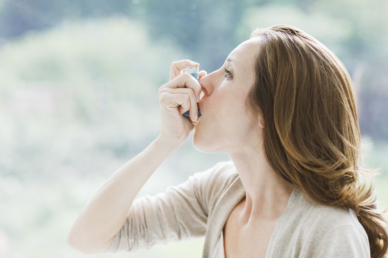symptômes asthme, votre médecin, effets indésirables, inhalateur secours