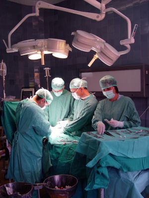 chirurgie articulaire, ostéotomie genou, après ostéotomie, arthrose genou, articulaire total, cartilage endommagé